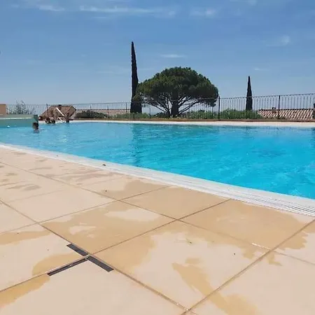 Au Calme, Dans Les Pins, Avec Vue Et Piscine Lägenhet Sainte-Maxime